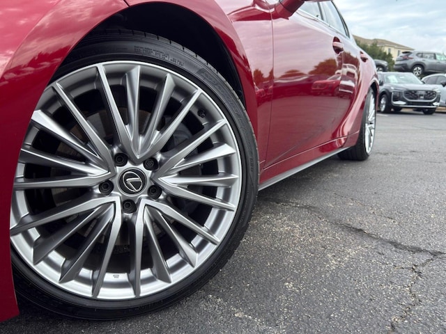2023 Lexus IS 300