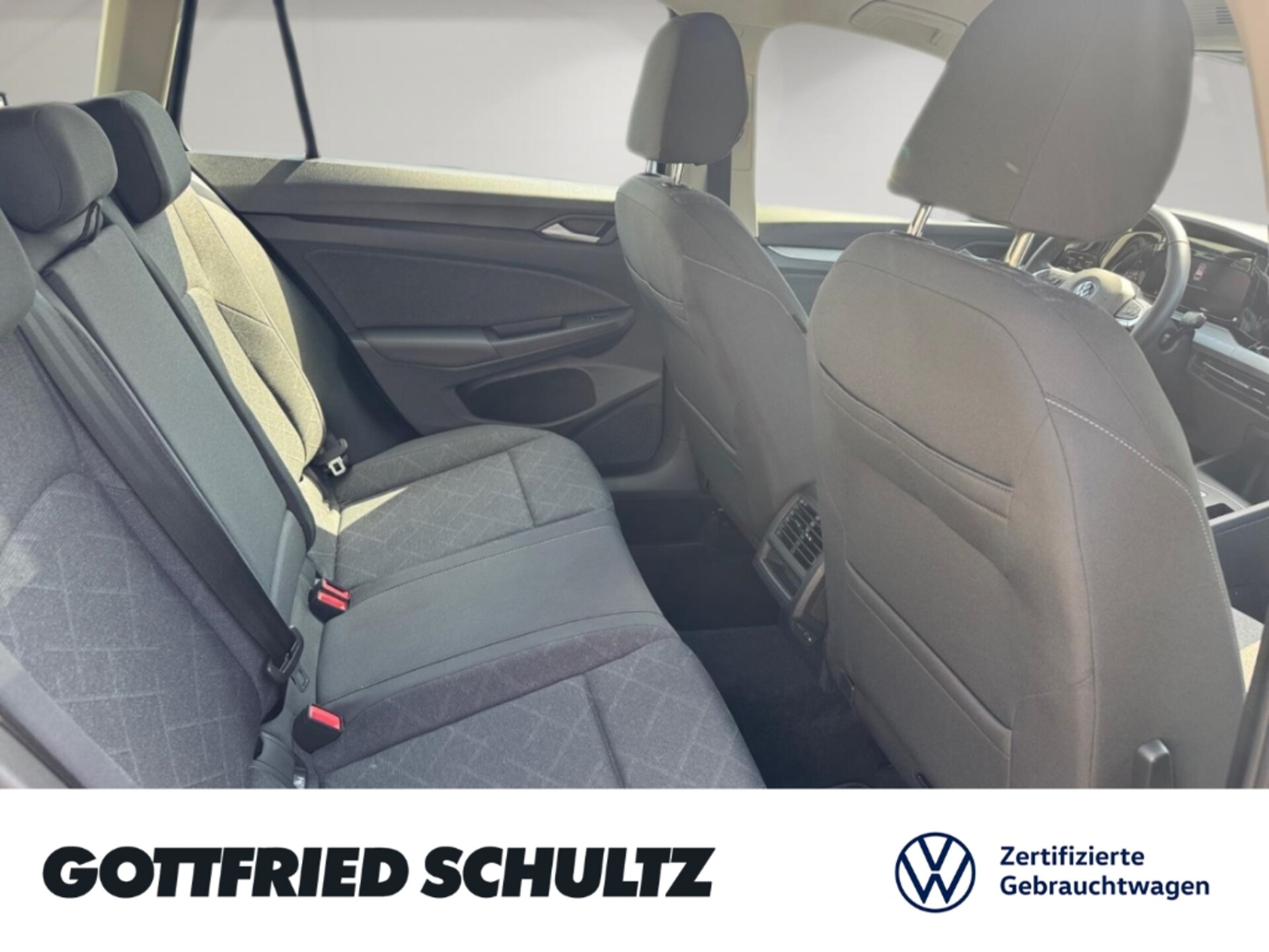 Volkswagen Golf Variant Life