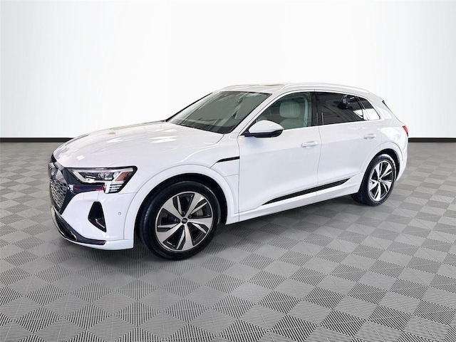 2024 Audi Q8 e-tron