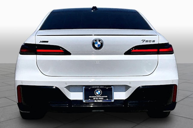 2025 BMW