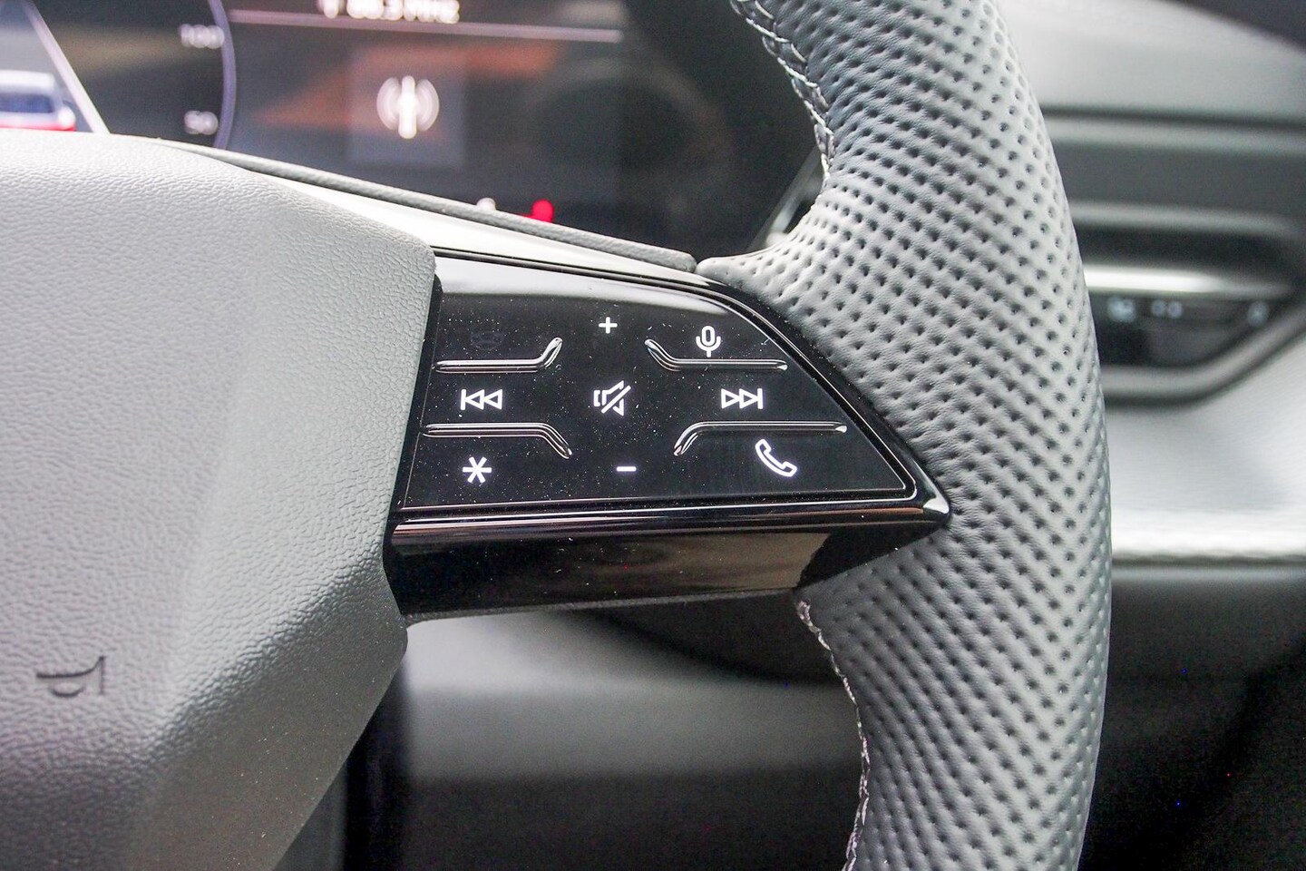 Image about Audi SQ5 SUV TFSI 270 kW edition one