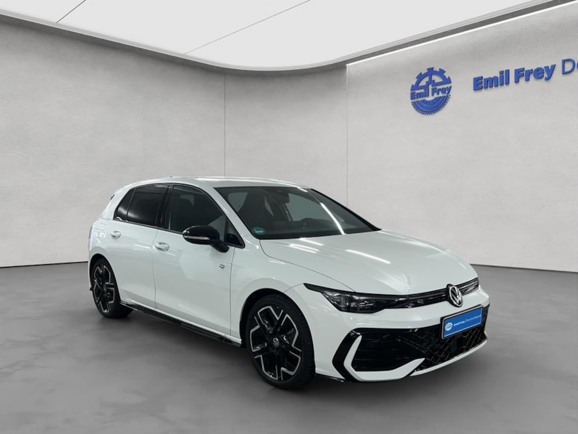Volkswagen Golf R-Line