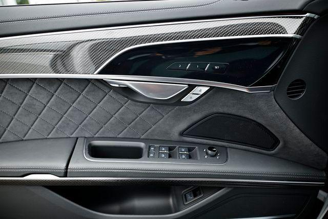 2025 Audi S8 Base - Photo 15