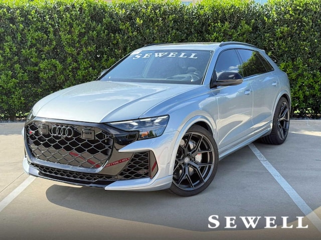 2026 Audi RS Q8 SUV performance