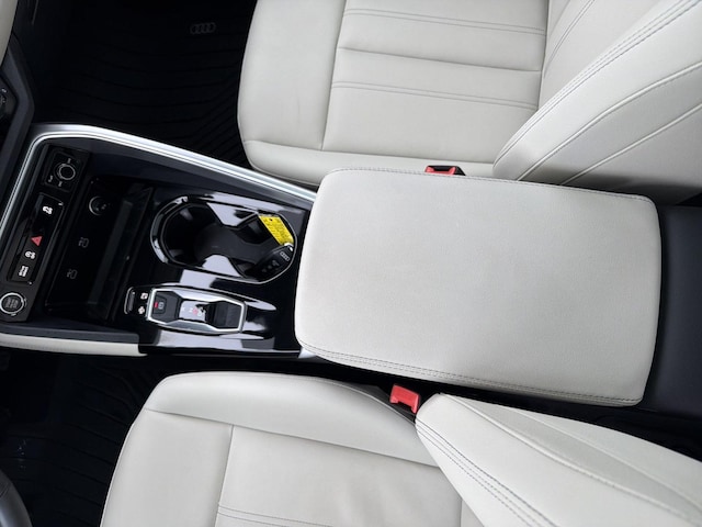 2025 Audi New Q5 Premium Plus - Photo 10
