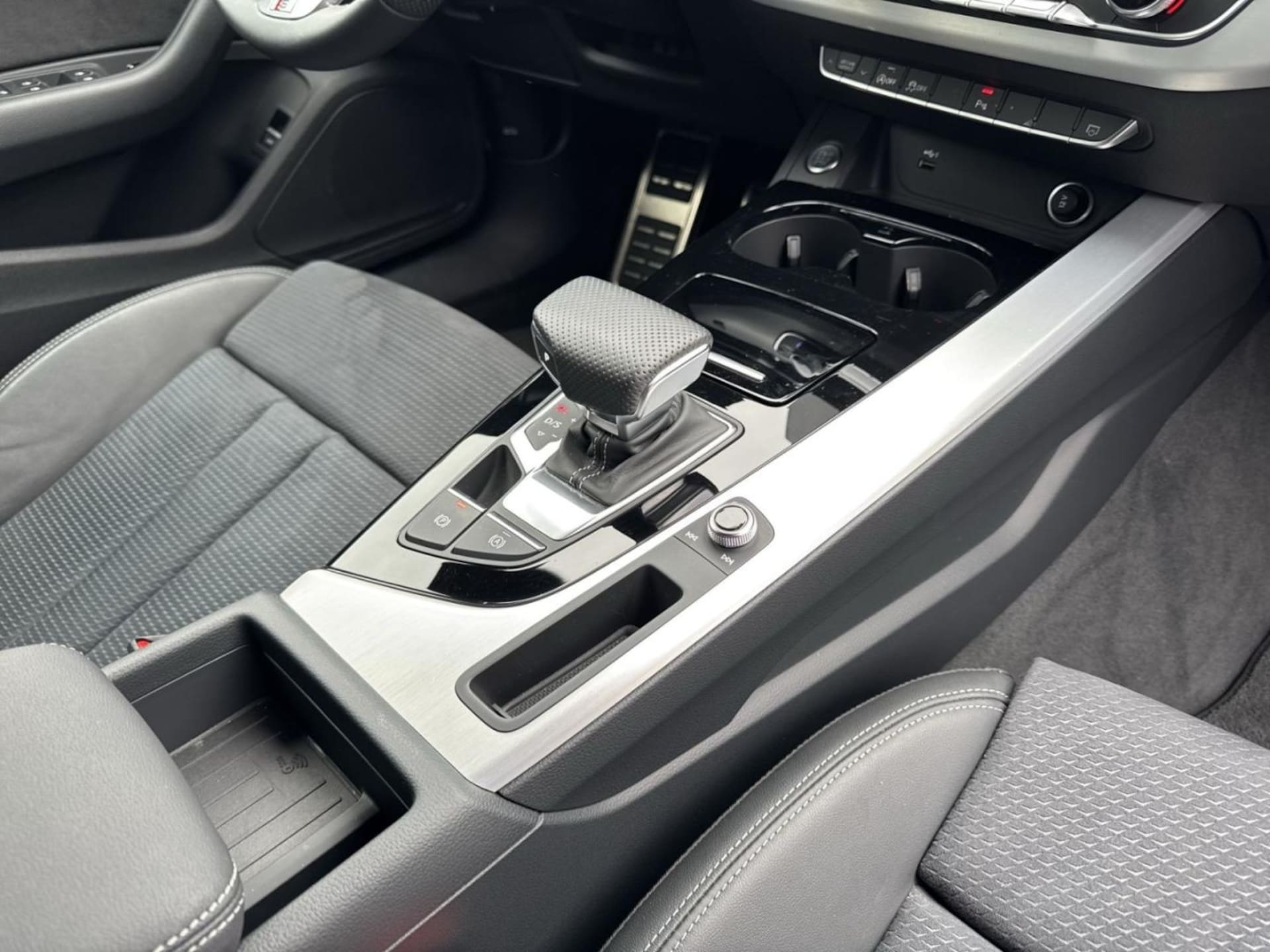 Audi A4 Avant S line
