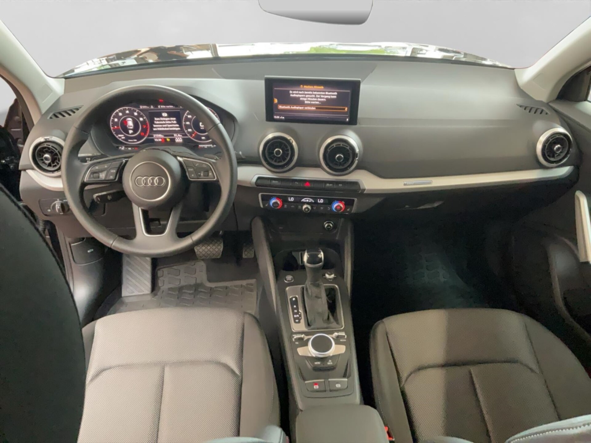 Audi Q2 S line