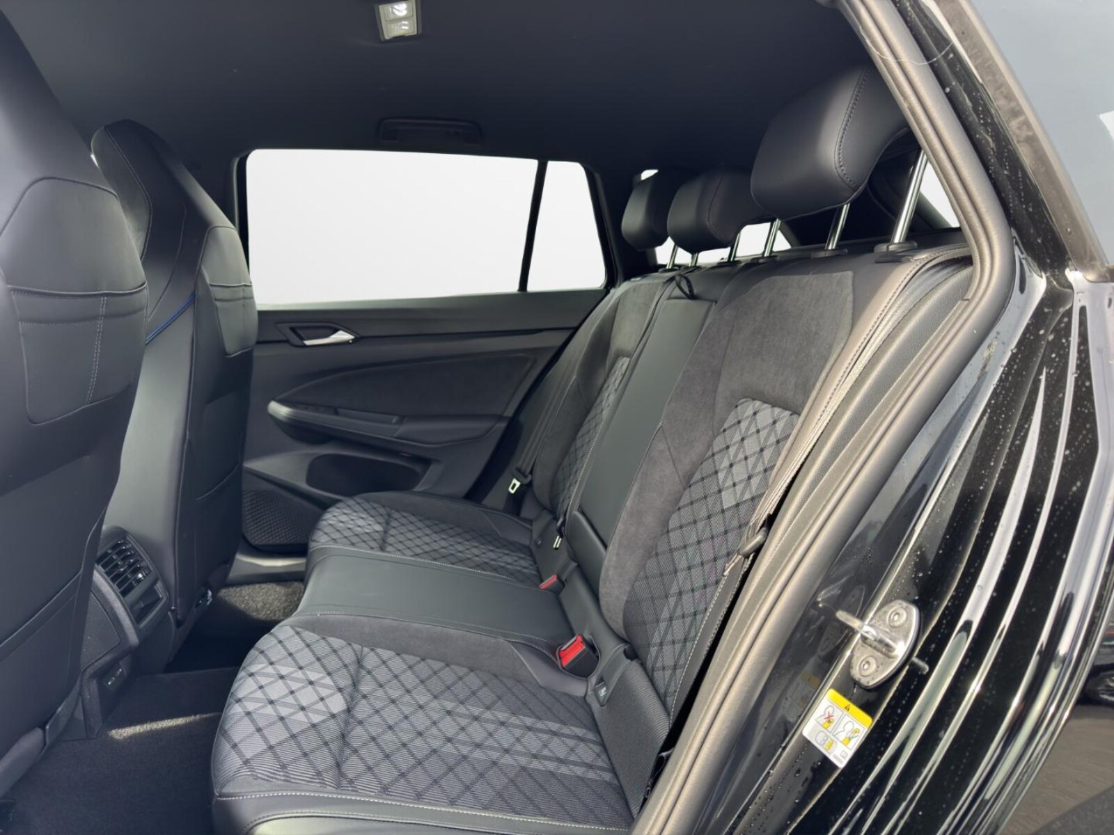 Volkswagen Golf Variant – Bild 11