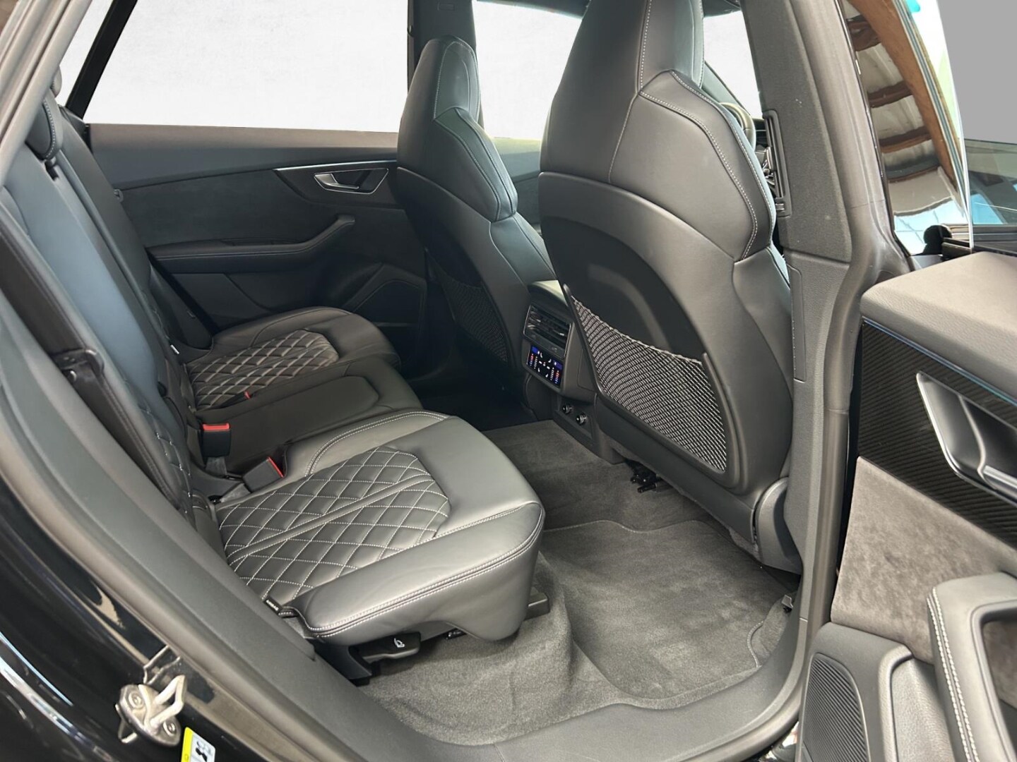 Image about Audi SQ8 TFSI quattro tiptronic