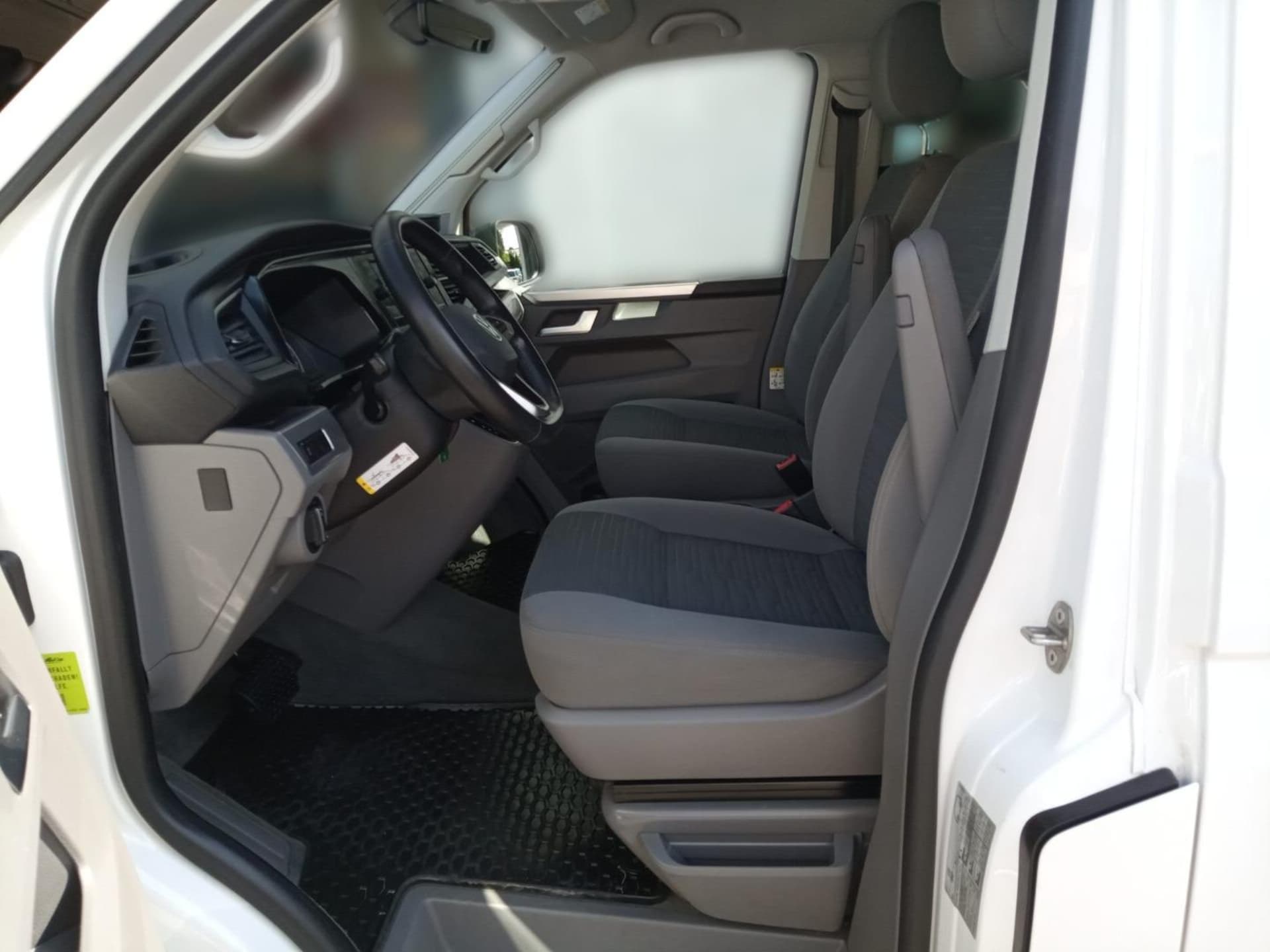 Volkswagen T6.1 California Coast