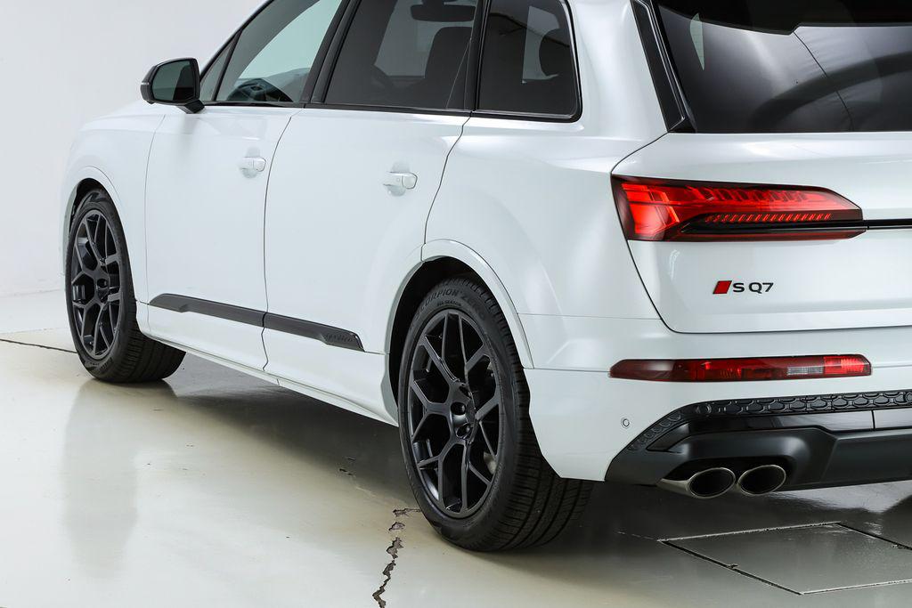 2026 Audi SQ7 Premium Plus - Photo 11