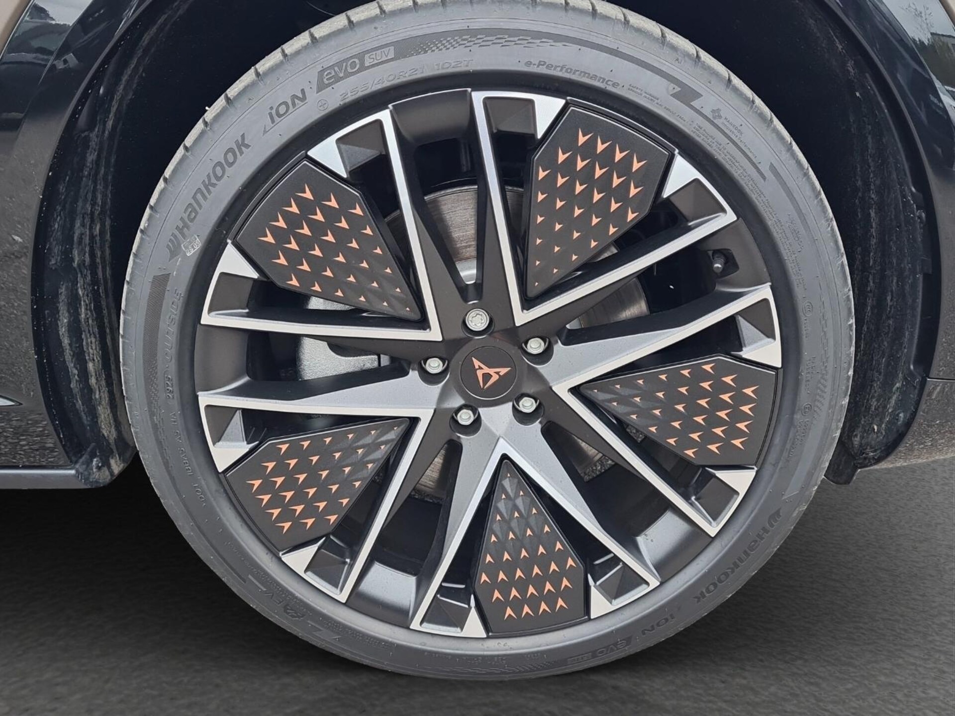 CUPRA Tavascan VZ