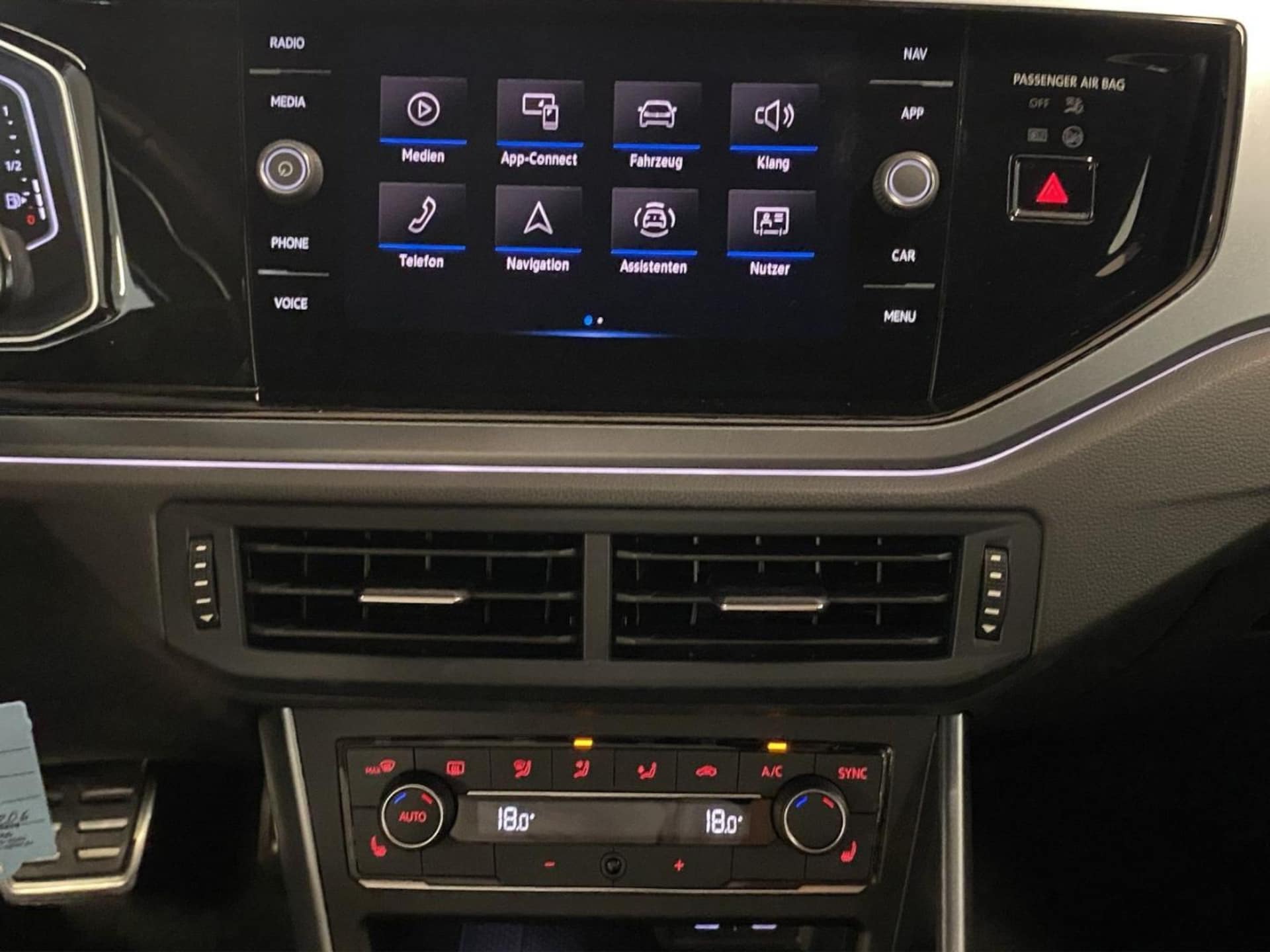 Volkswagen Polo Active