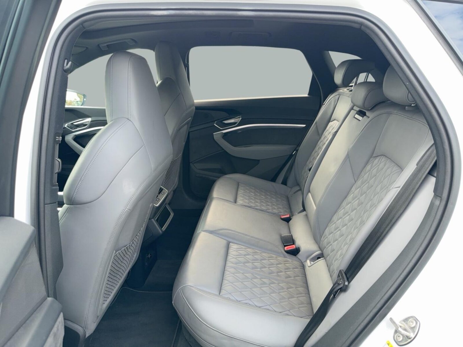 Audi Q8 e-tron – Bild 10