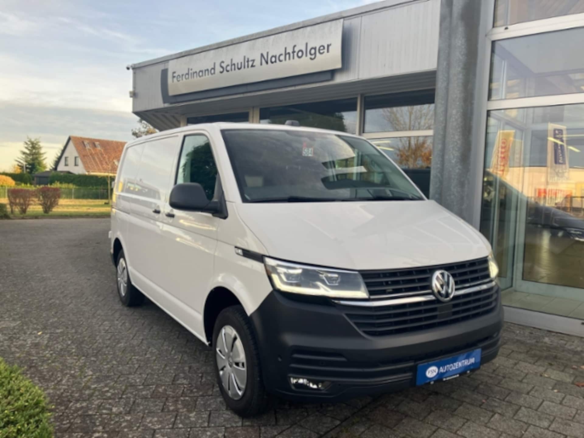 Volkswagen T6.1 Transporter Kasten kurzer Radstand