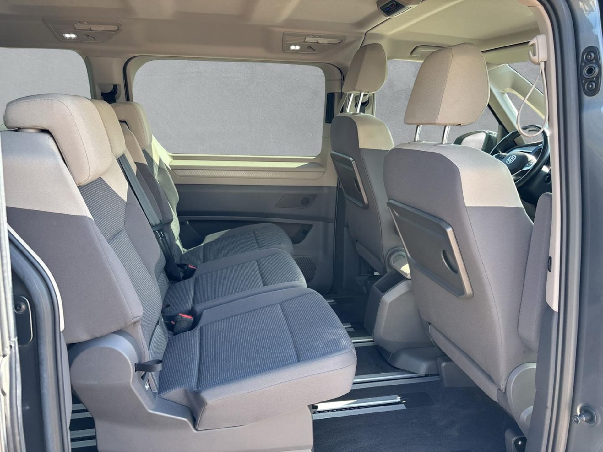 Volkswagen Multivan Basis-Modell