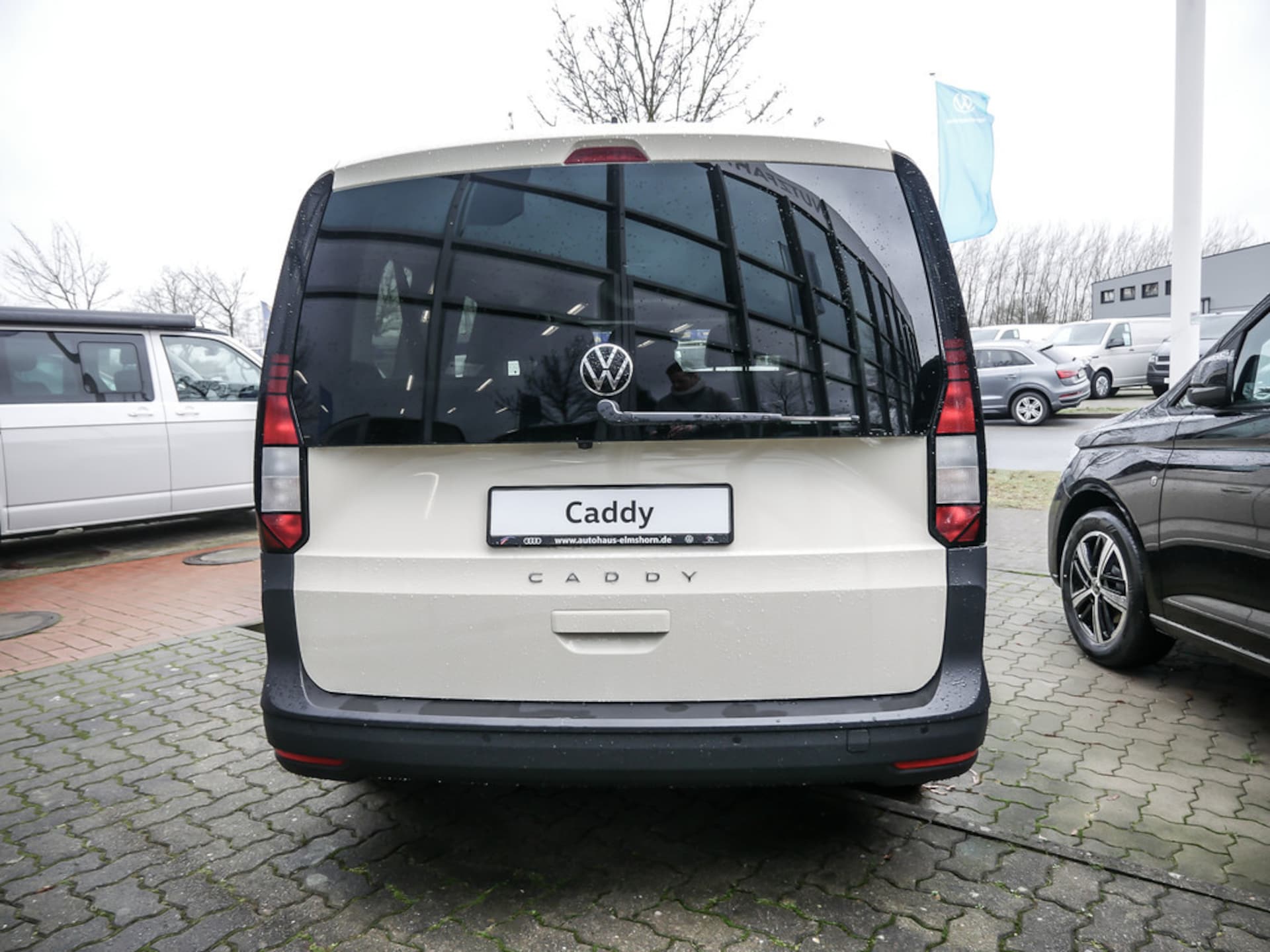 Volkswagen Caddy Maxi Basis-Modell
