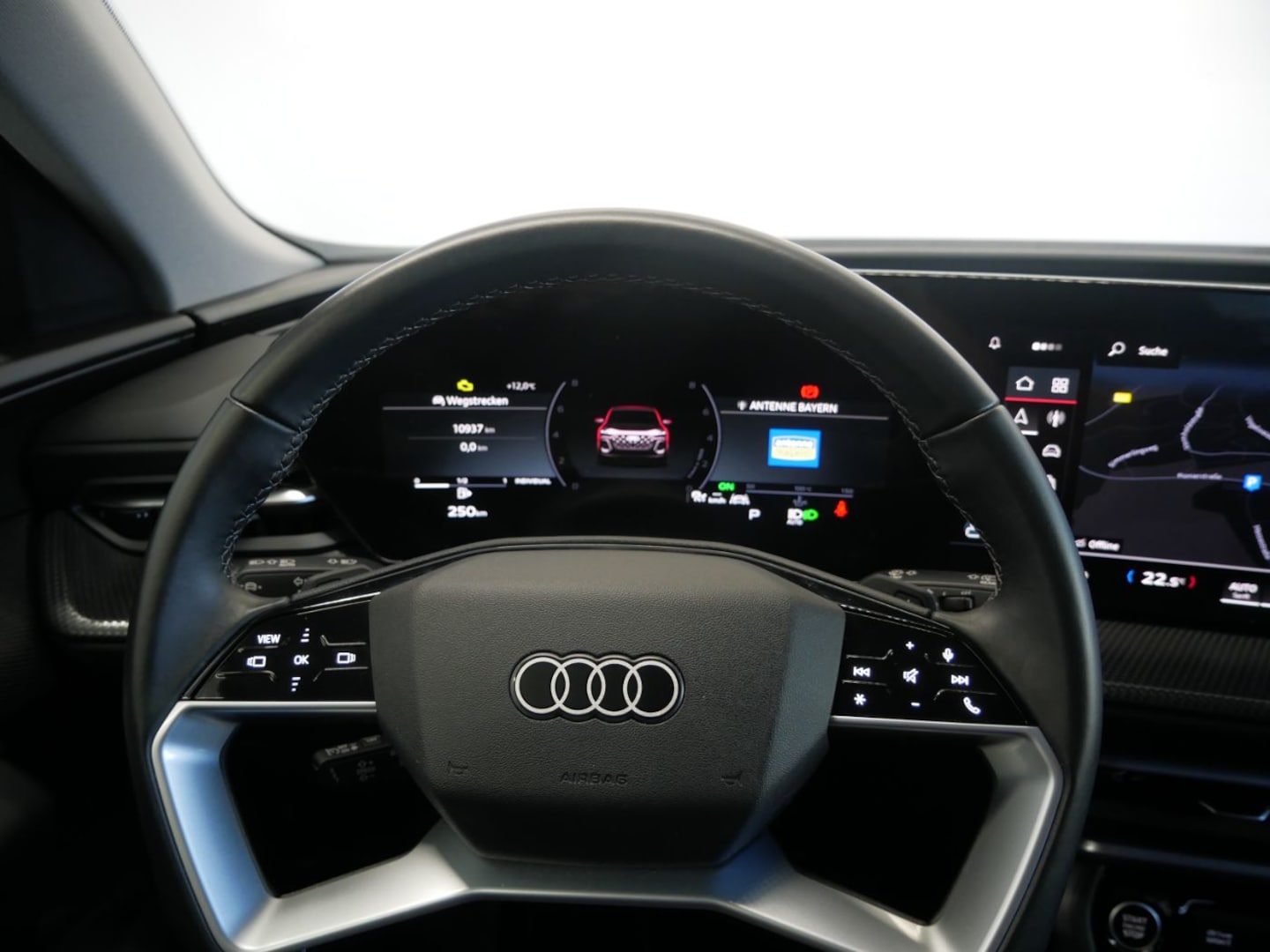 Bild über Audi Q5 SUV TFSI quattro 150 kW S tronic - für weitere Informationen kontaktieren Sie den Audi Partner