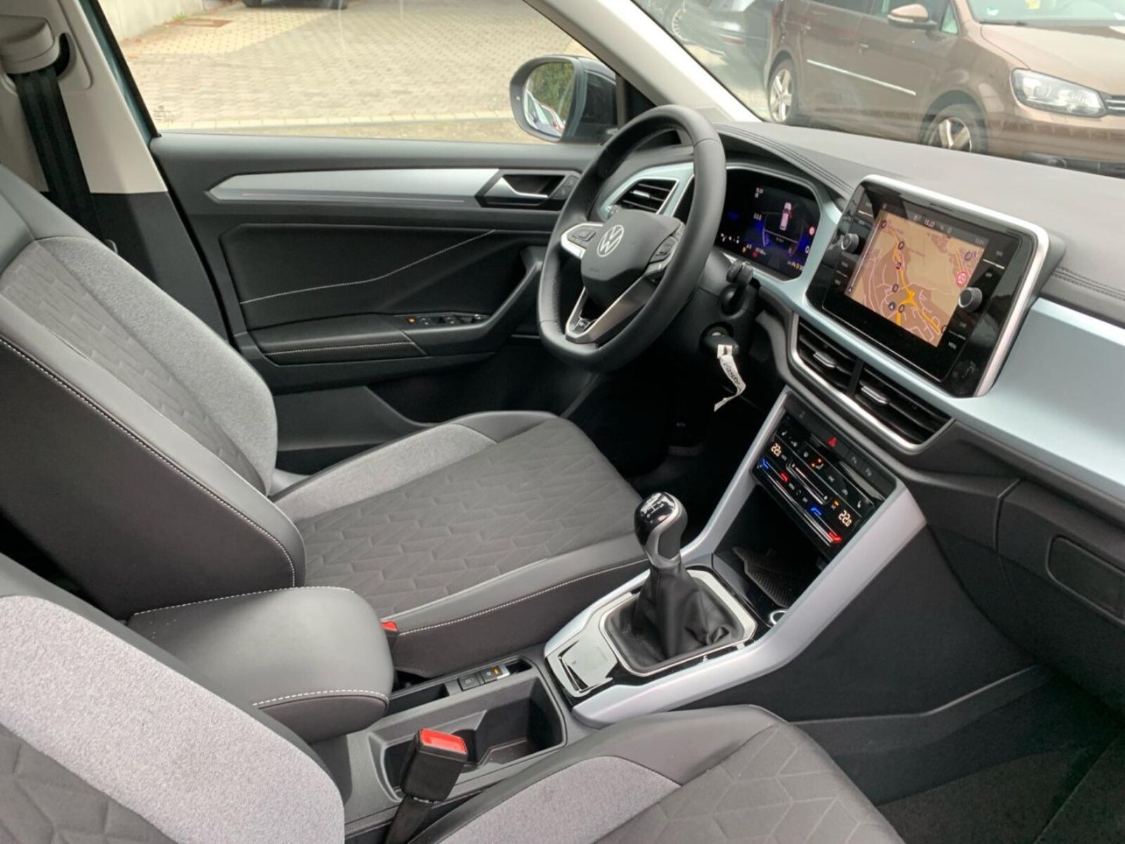 Volkswagen T-Roc – Bild 17