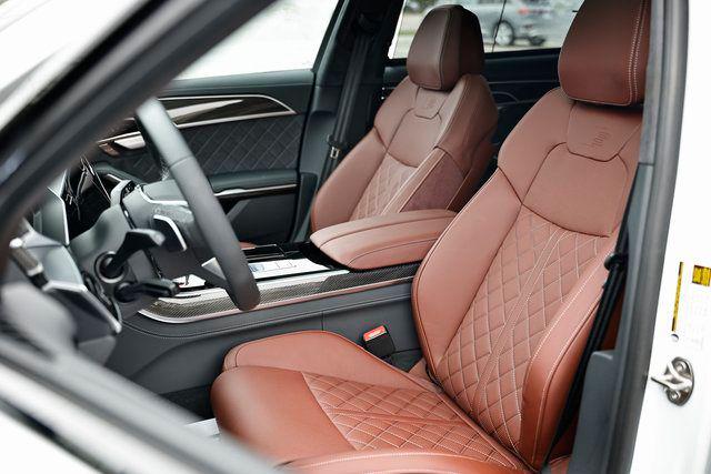 2025 Audi S8 Base - Photo 22