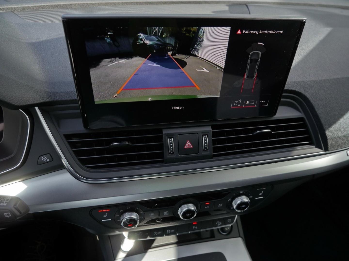 Bild über Audi Q5 Sportback 40 TDI quattro S tronic - für weitere Informationen kontaktieren Sie den Audi Partner