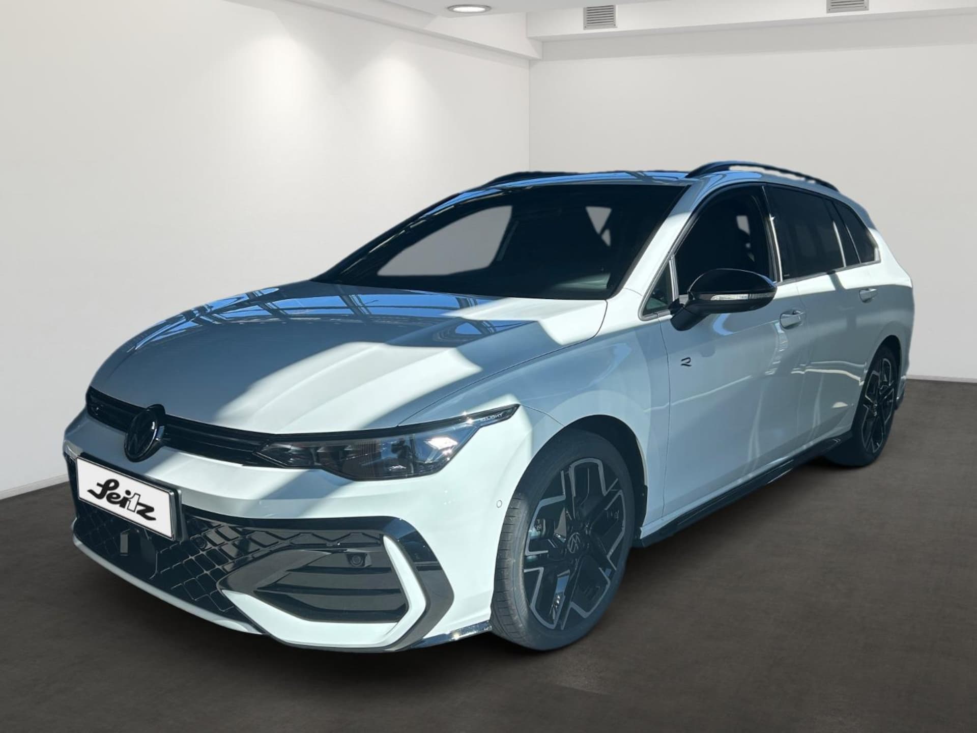 Volkswagen Golf Variant R-Line