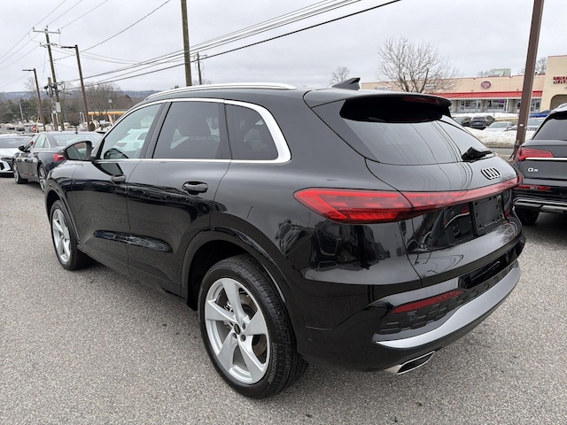 2025 Audi New Q5 Premium Plus - Photo 15