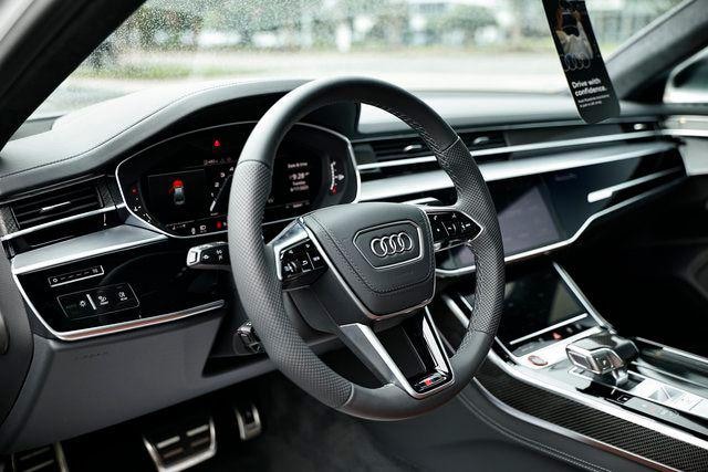 2025 Audi S8 Base - Photo 21
