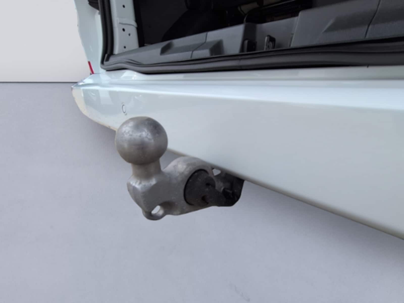 Volkswagen Transporter Kombi kurzer Radstand – Bild 19