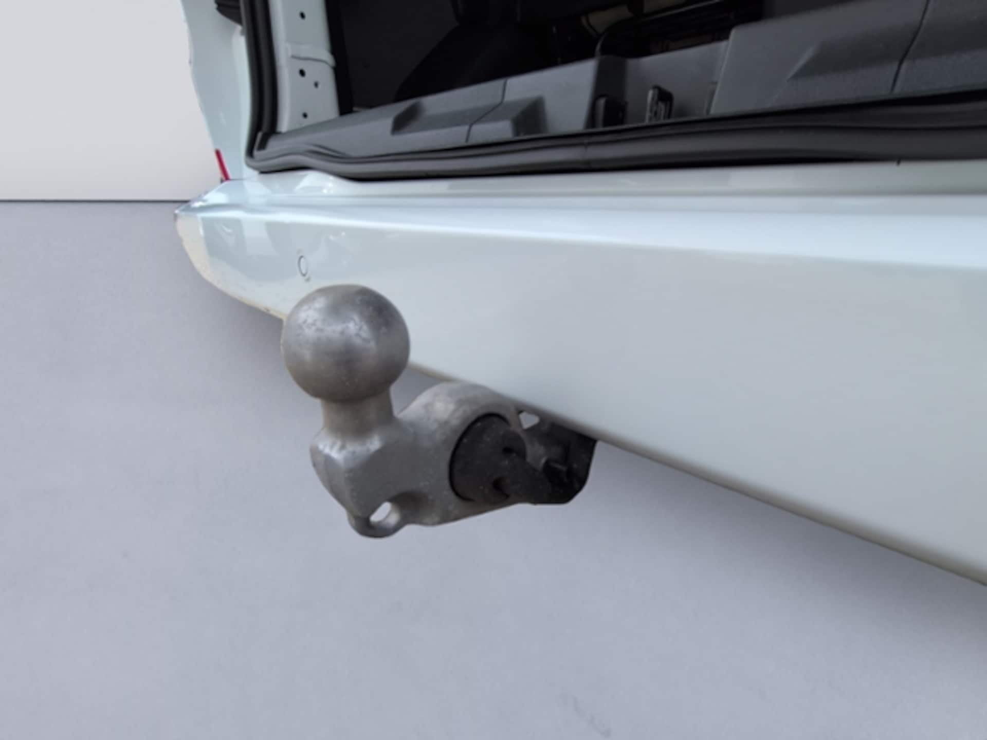 Volkswagen Transporter Kombi kurzer Radstand