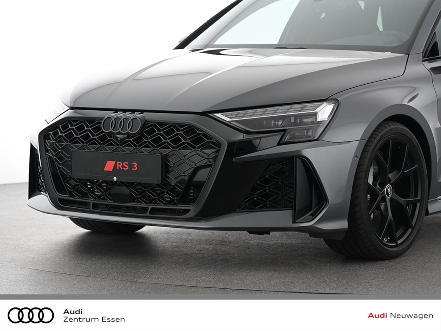 Bild über Audi RS 3 Sportback TFSI quattro 294 kW S tronic - für weitere Informationen kontaktieren Sie den Audi Partner
