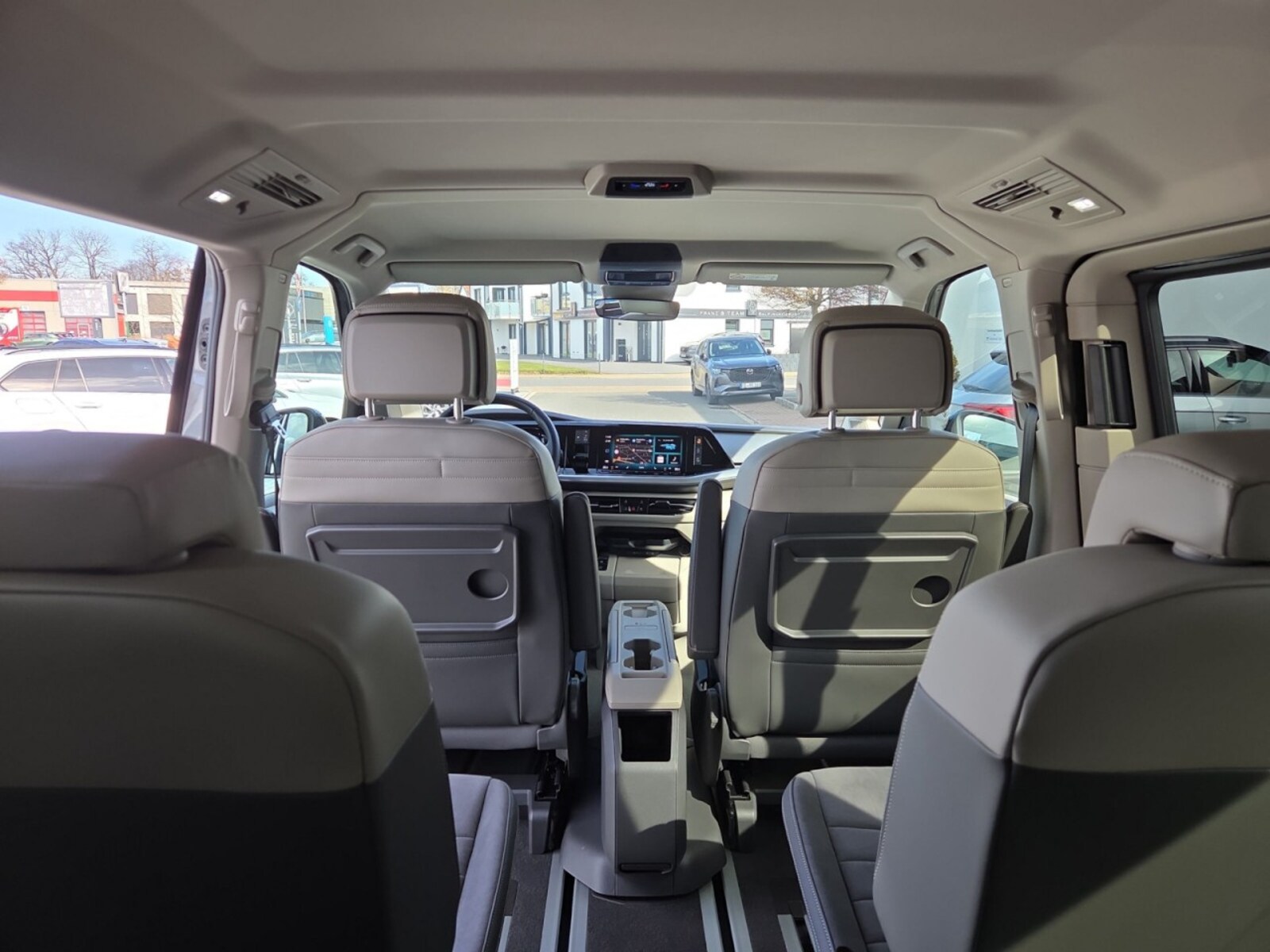 Volkswagen Multivan Langversion – Bild 13