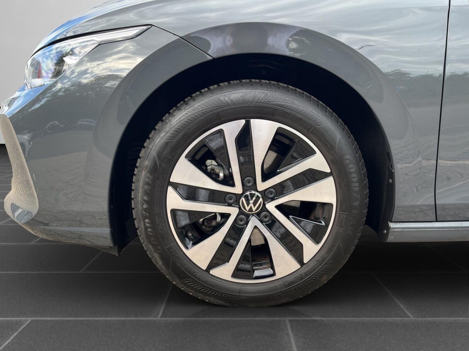 Volkswagen Golf Variant – Bild 8