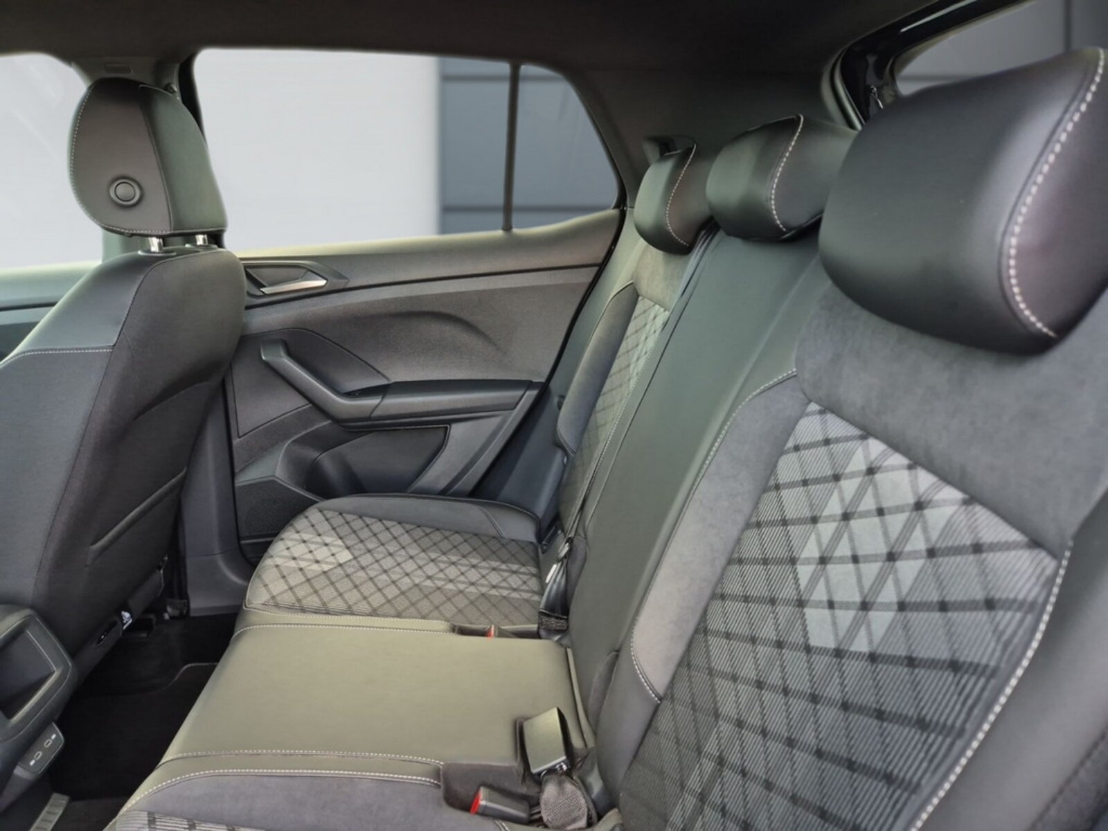 Volkswagen T-Cross – Bild 11