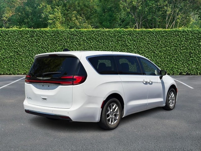 2024 Chrysler Pacifica