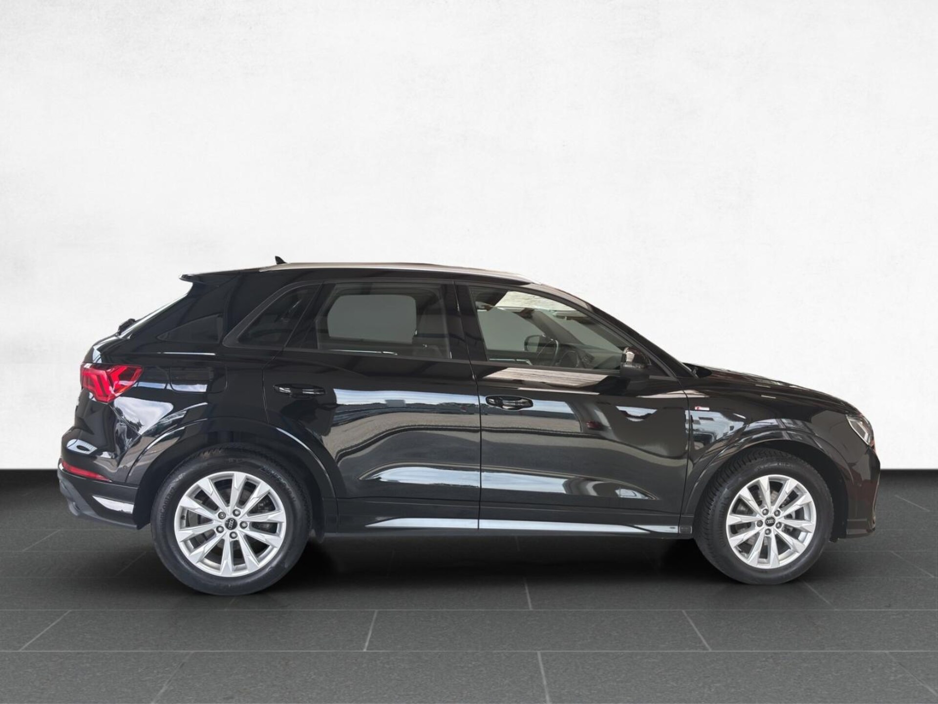Audi Q3 SUV S line