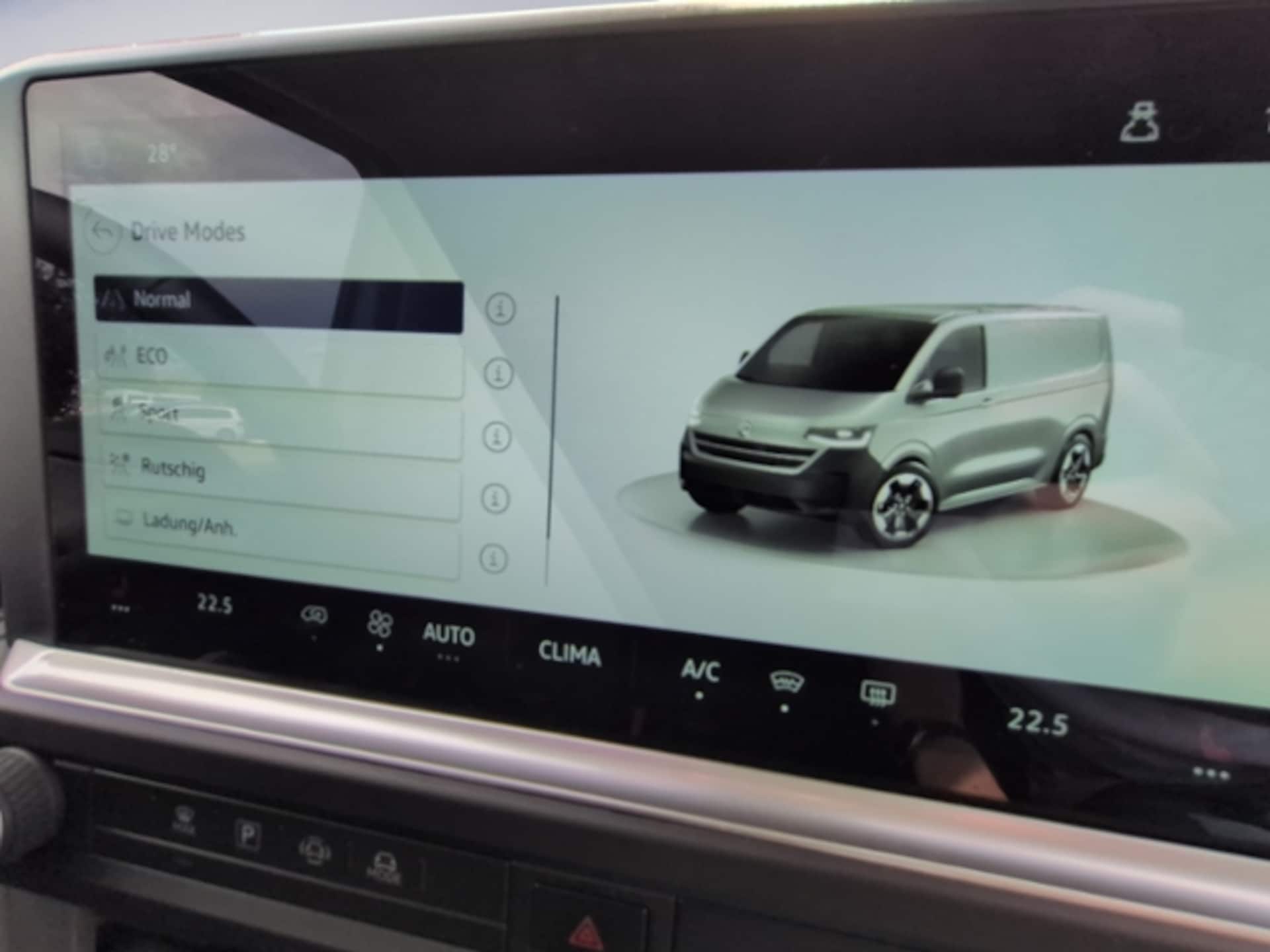 Volkswagen Transporter Kombi kurzer Radstand