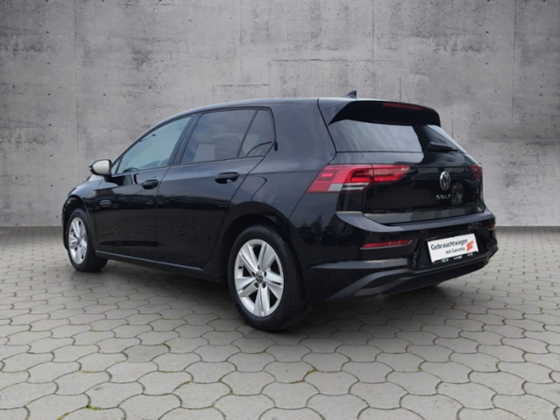Volkswagen Golf Life
