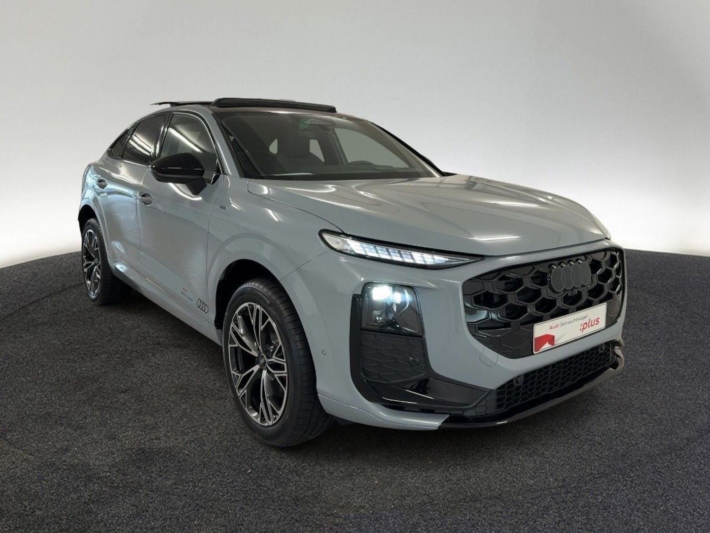 Bild über Audi Q3 Sportback e-hybrid e-hybrid 200 kW S tronic - für weitere Informationen kontaktieren Sie den Audi Partner