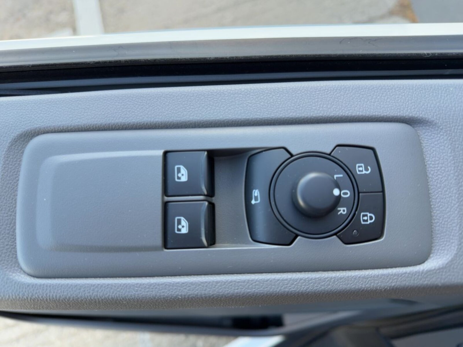 Volkswagen Transporter Kasten kurzer Radstand – Bild 18
