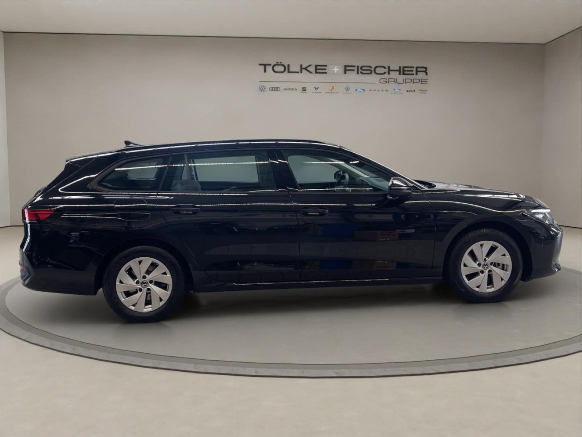 Volkswagen Passat Basis-Modell