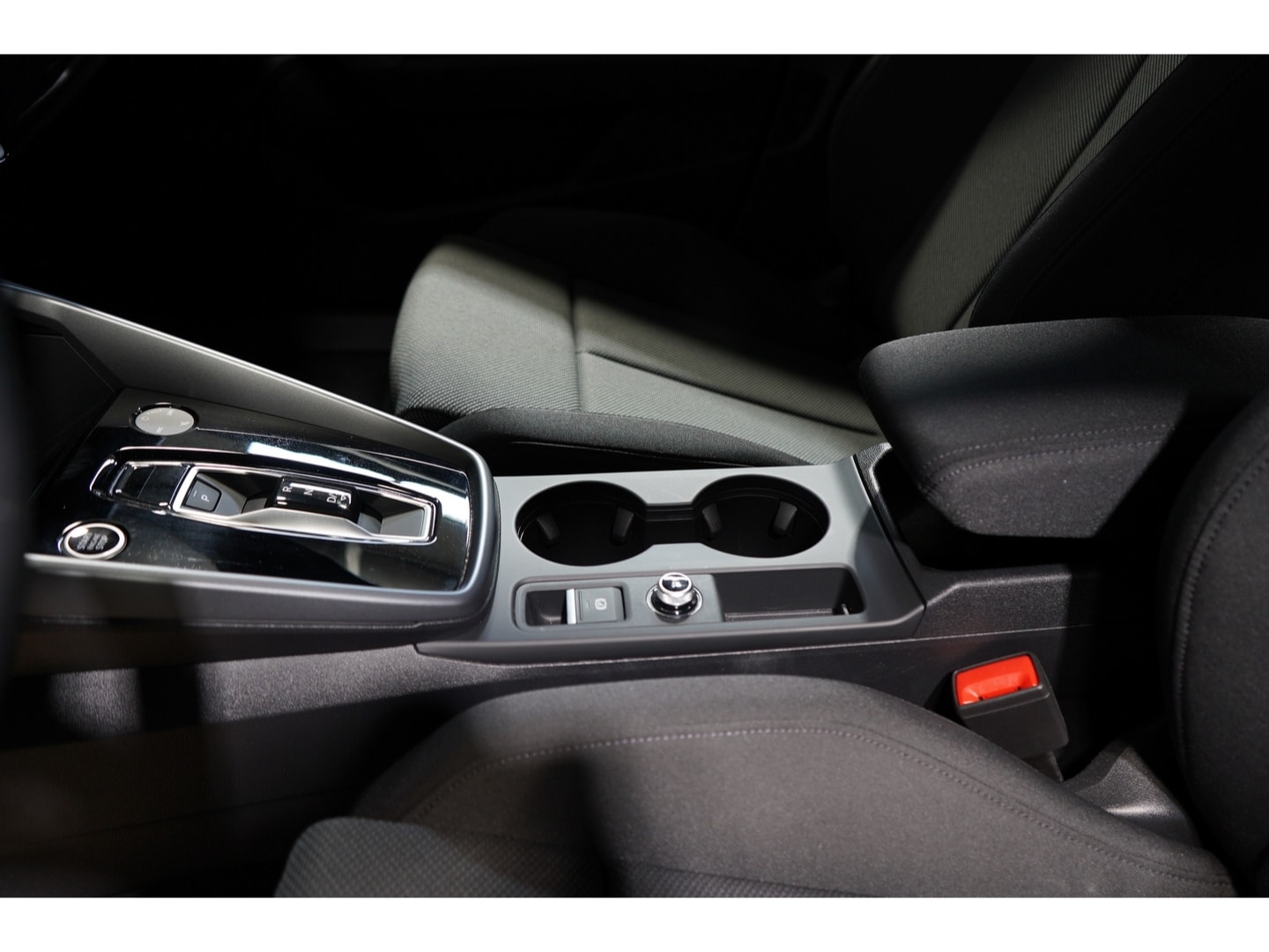 Bild über Audi A3 Limousine S line 30 TFSI S tronic - für weitere Informationen kontaktieren Sie den Audi Partner
