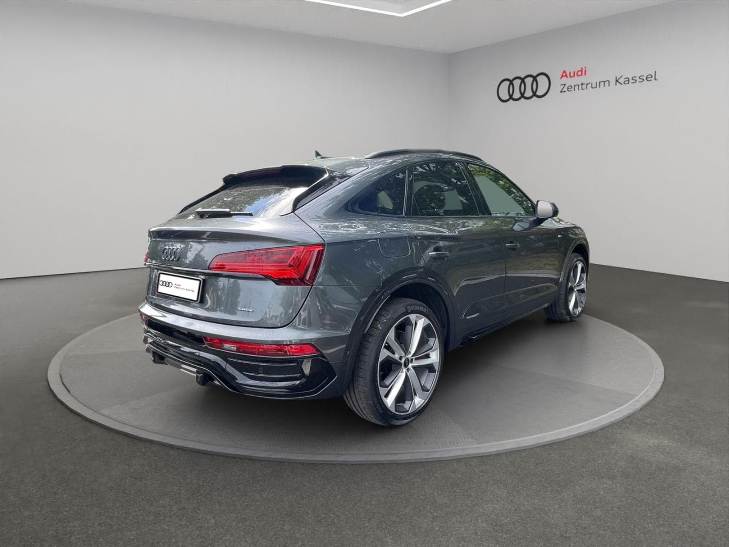 Bild über Audi Q5 Sportback 40 TFSI quattro S tronic - für weitere Informationen kontaktieren Sie den Audi Partner