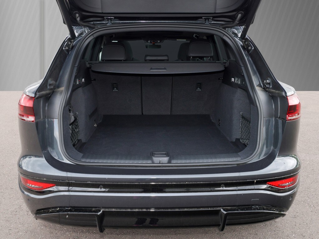 Image about Audi Q6 SUV e-tron e-tron quattro