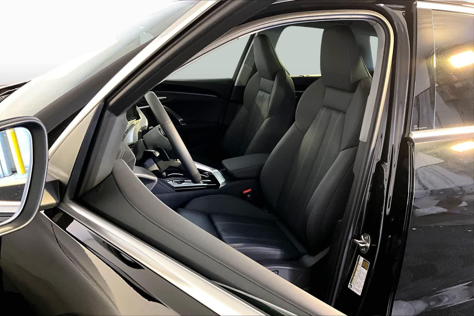 2025 Audi Q5 Premium Plus - Photo 9