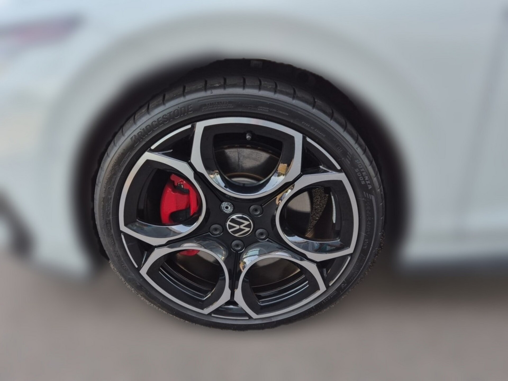 Volkswagen Golf GTI