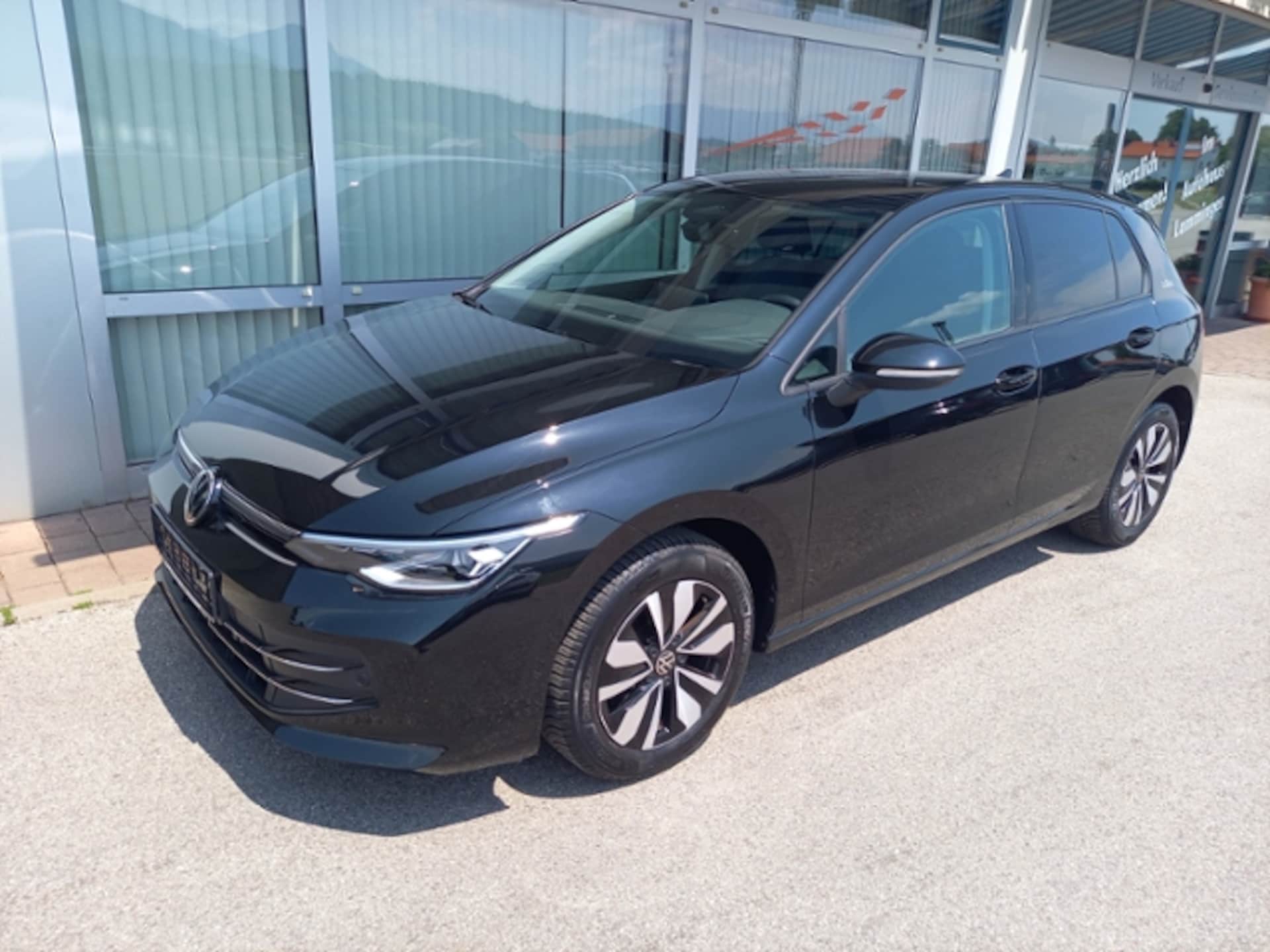 Volkswagen Golf Life