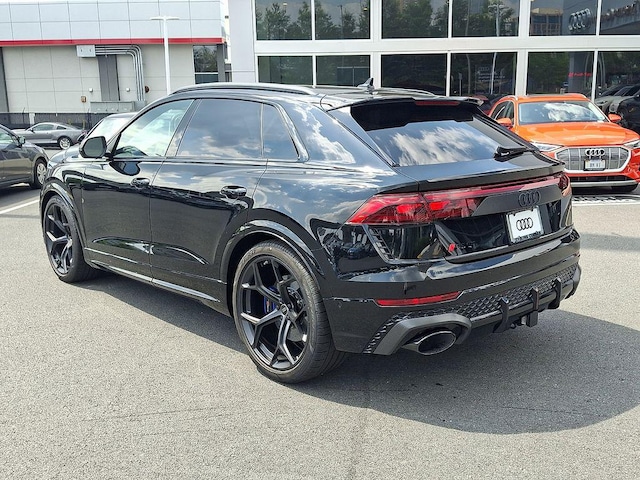 2026 Audi RS Q8 SUV performance