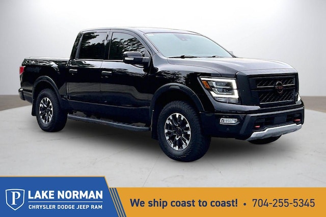 2023 Nissan Titan PRO-4X 4WD photo