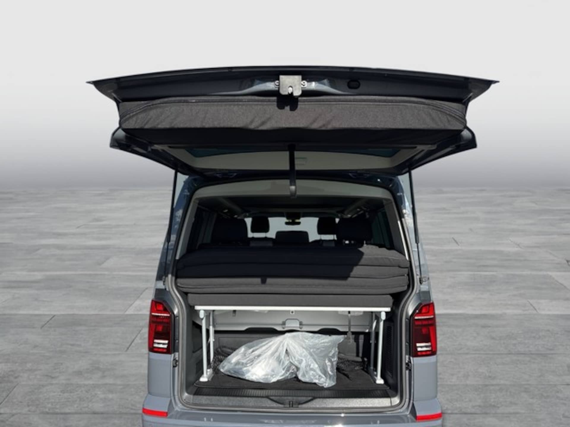 Volkswagen T6.1 California Beach